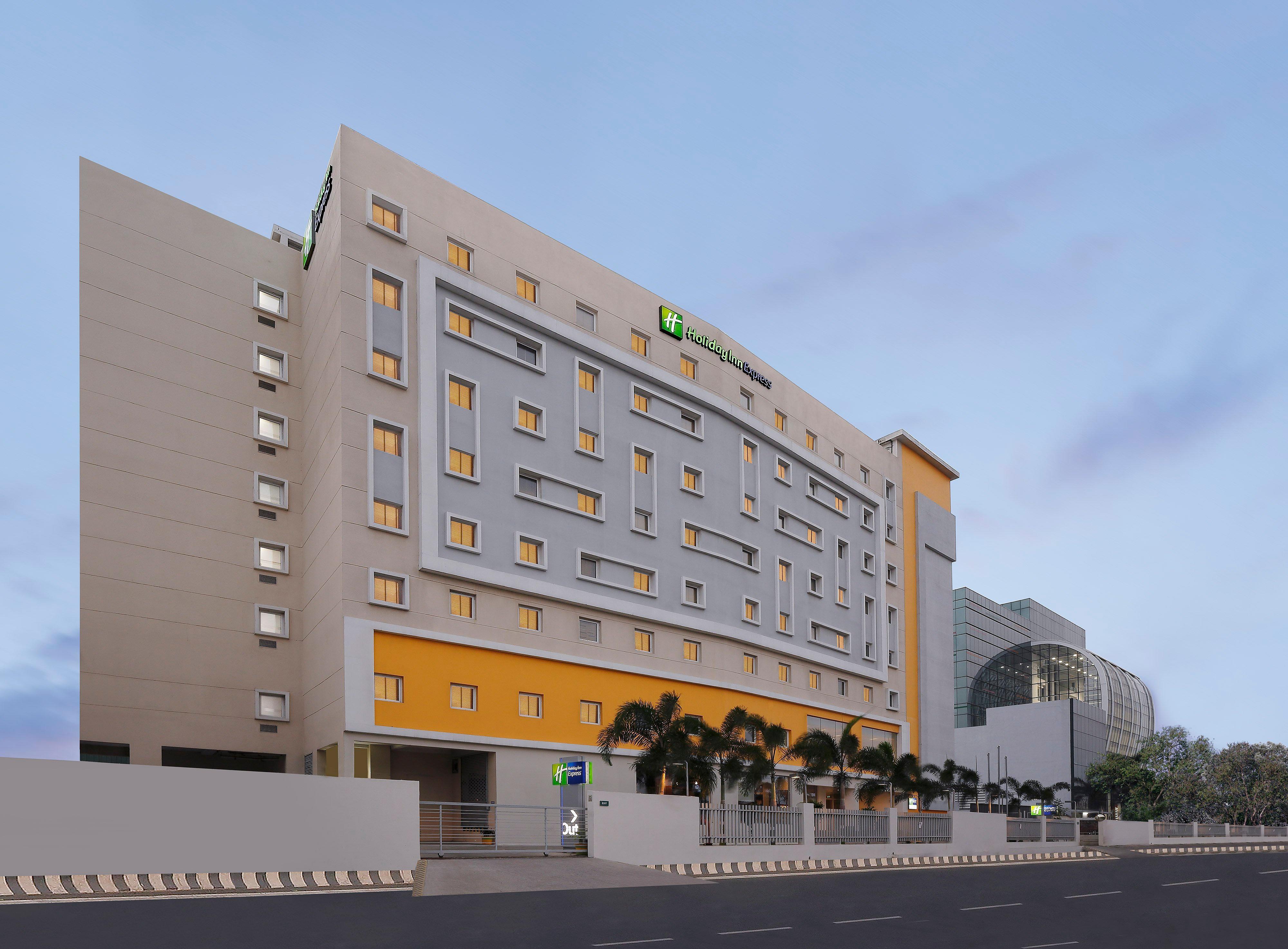 Holiday Inn Express Chennai Omr Thoraipakkam, An Ihg Hotel Екстериор снимка