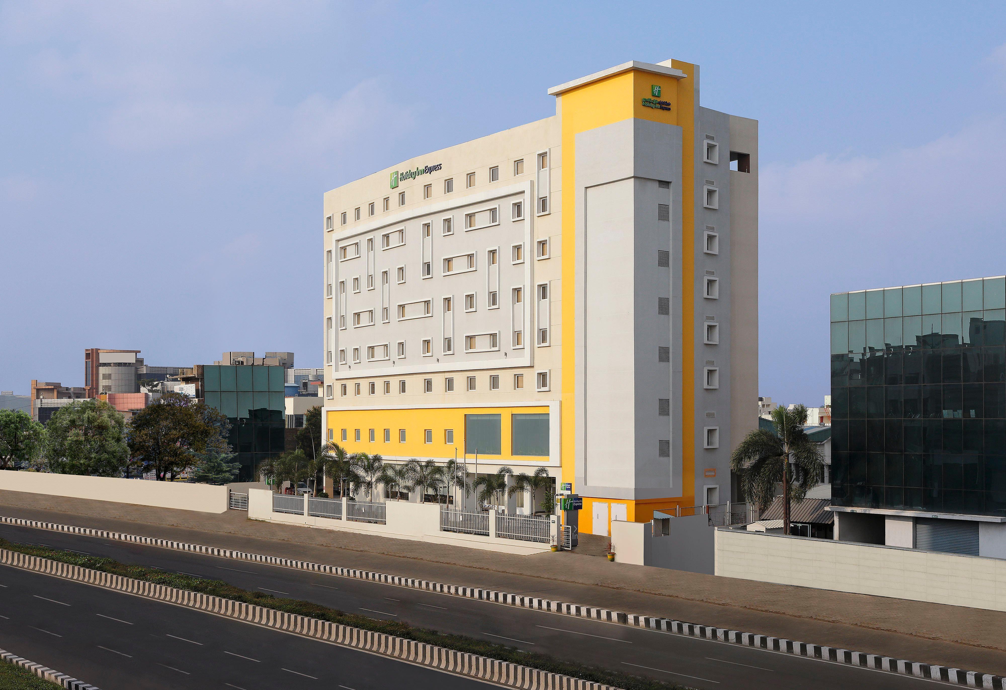 Holiday Inn Express Chennai Omr Thoraipakkam, An Ihg Hotel Екстериор снимка